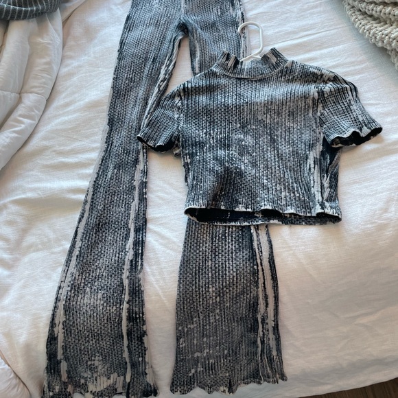 Ribbed Crop Top & Flare Pant - Set - Picture 3 of 4